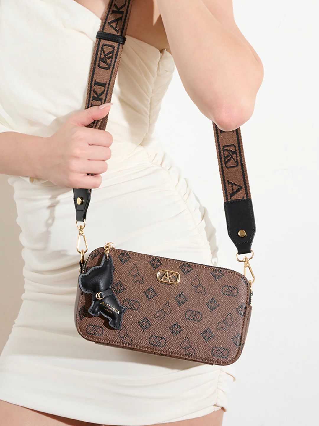 Kew 22 Box Small Sling Bag